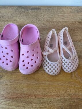 Girls size 11-12 Clog and Mary Jane sandals, jelly shoes, Little kid lot